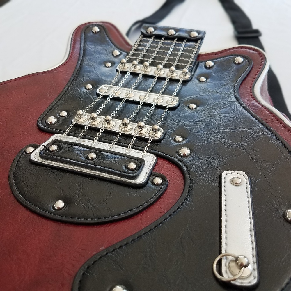 Guitar purse - Picture 2 of 5